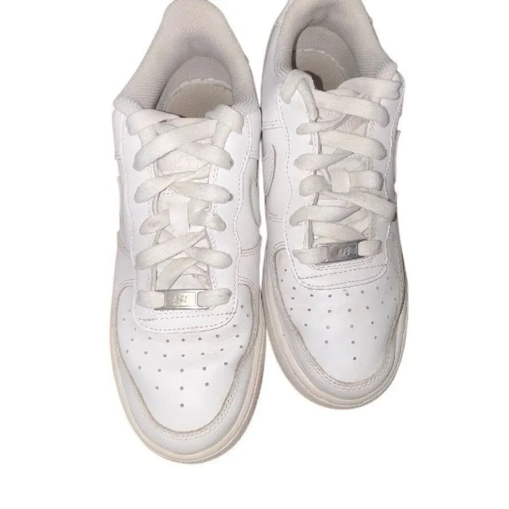 Nike Air Force 1 White Leather Solid Low Top Lace-Up Sneakers size 5.5Y